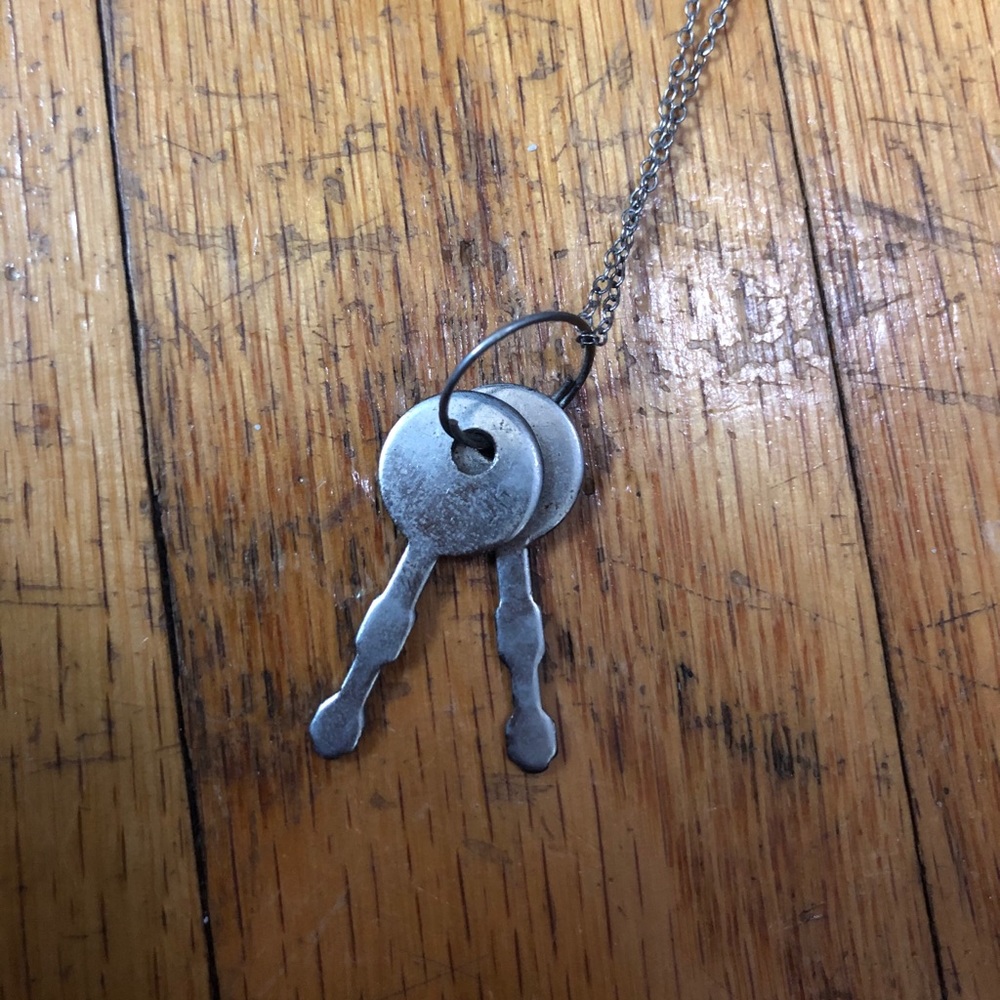 Key necklace